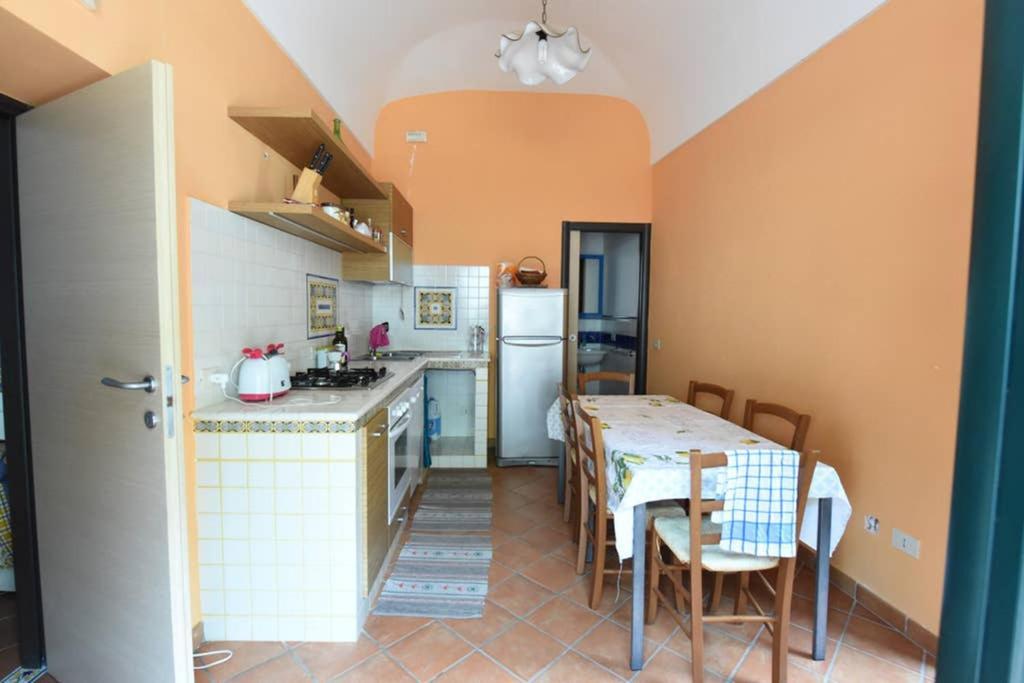 Casa Annali - House And Garden By The Amalfi Coast Villa Maiori Bagian luar foto